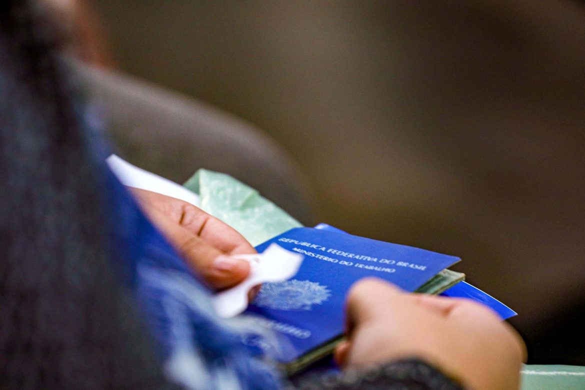 feirao-de-vagas-oferece-100-oportunidades-de-emprego-em-porto-alegre